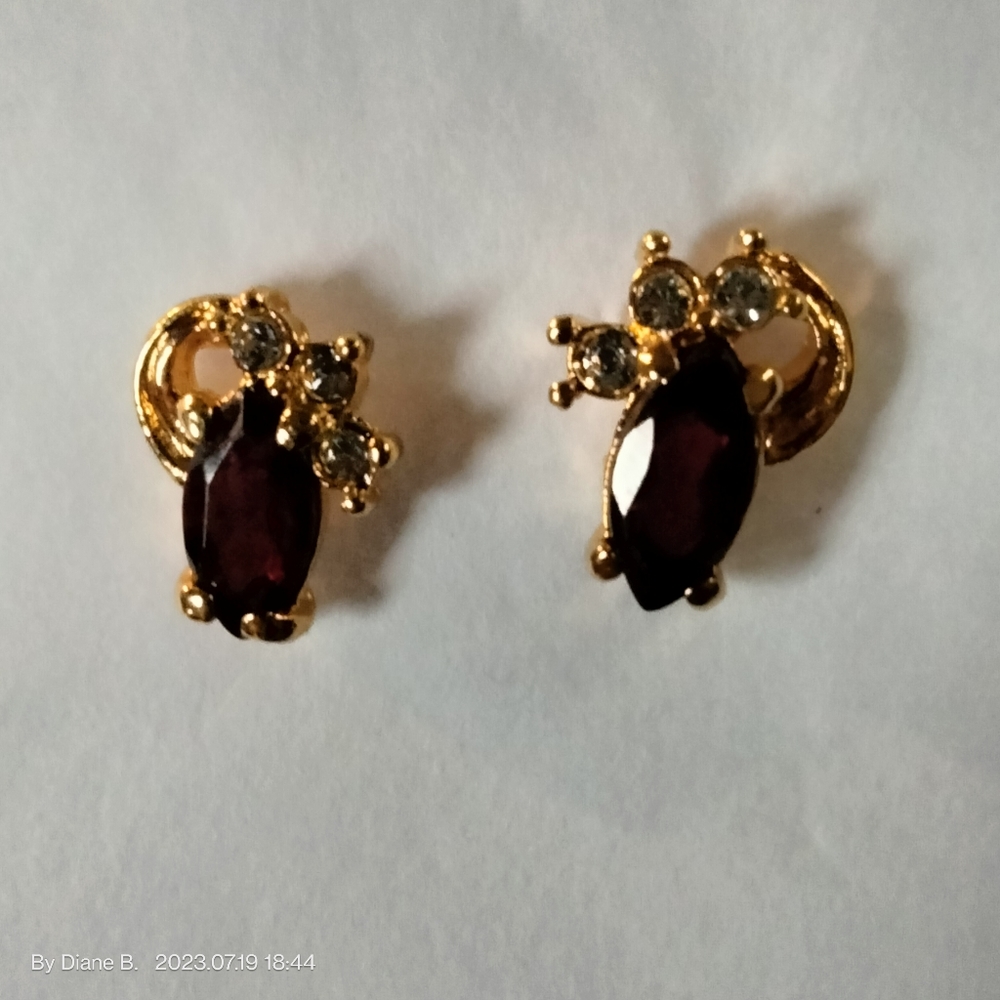 Gold Tone Ruby Necklace and Earrings Set